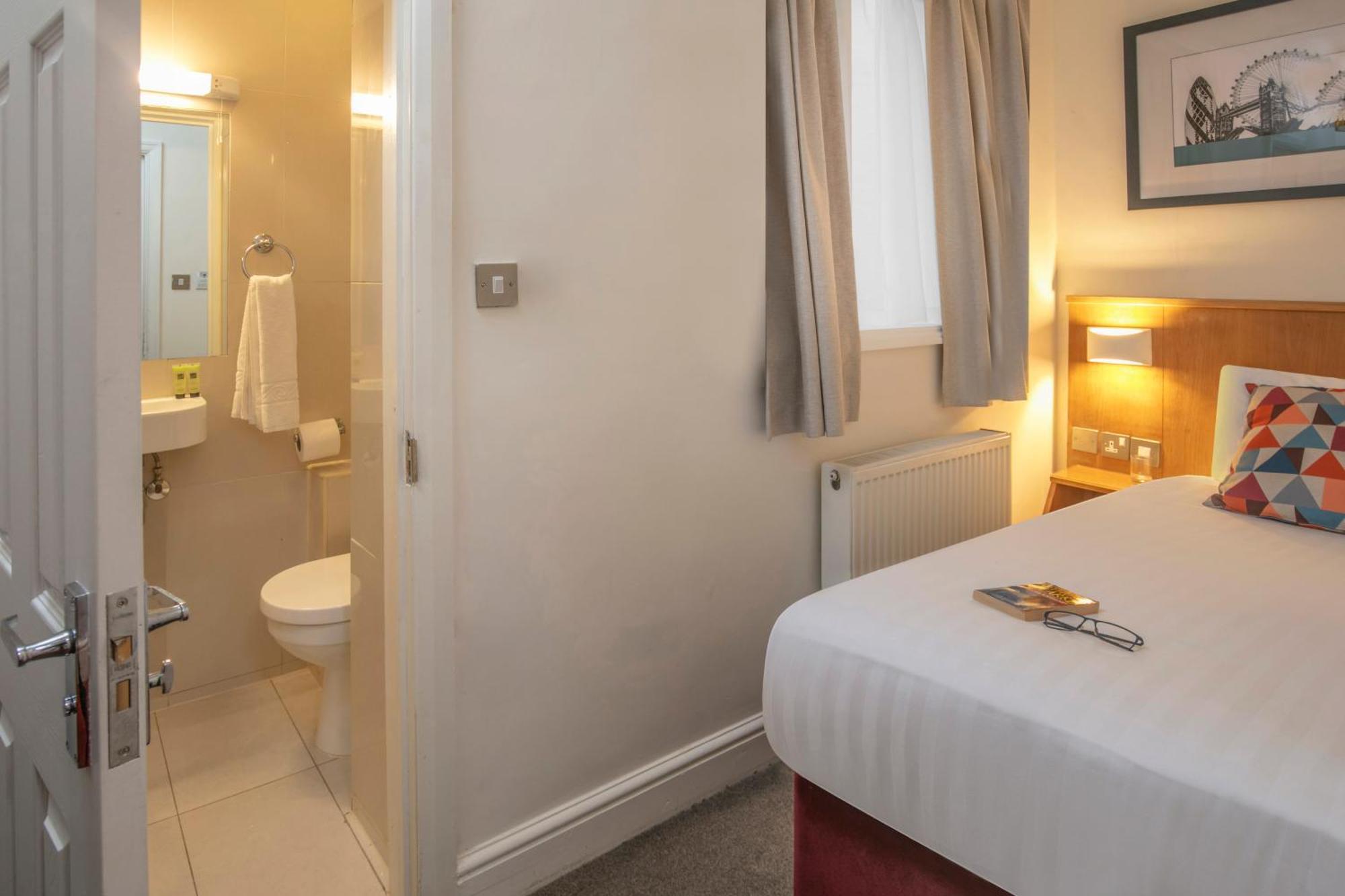 Standard Single Room,1710265686:JPEG